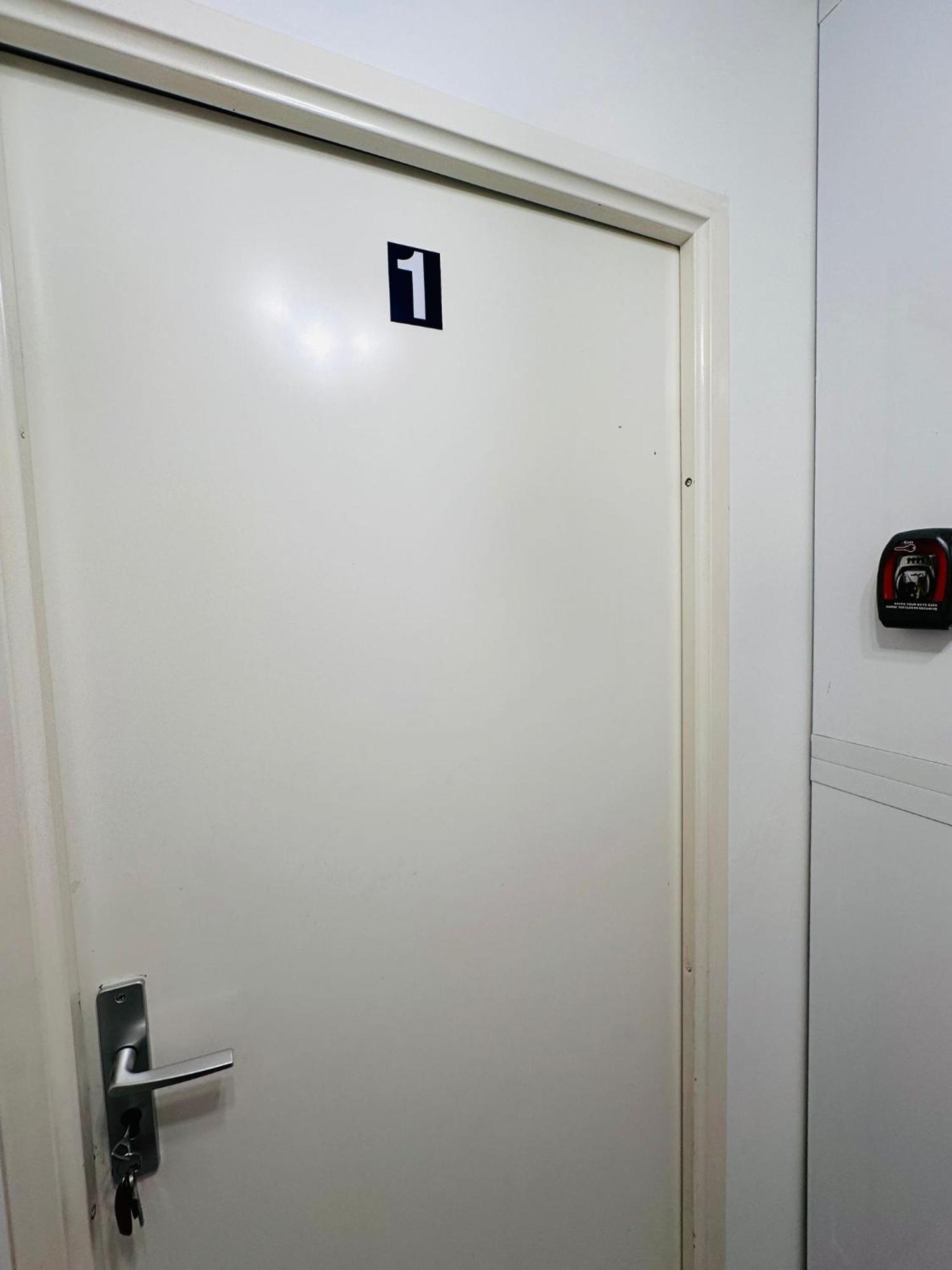 Apartamento Sri-Indo Bobigny Paris Exterior foto