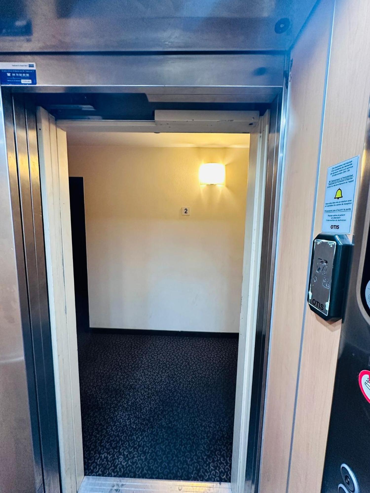 Apartamento Sri-Indo Bobigny Paris Exterior foto