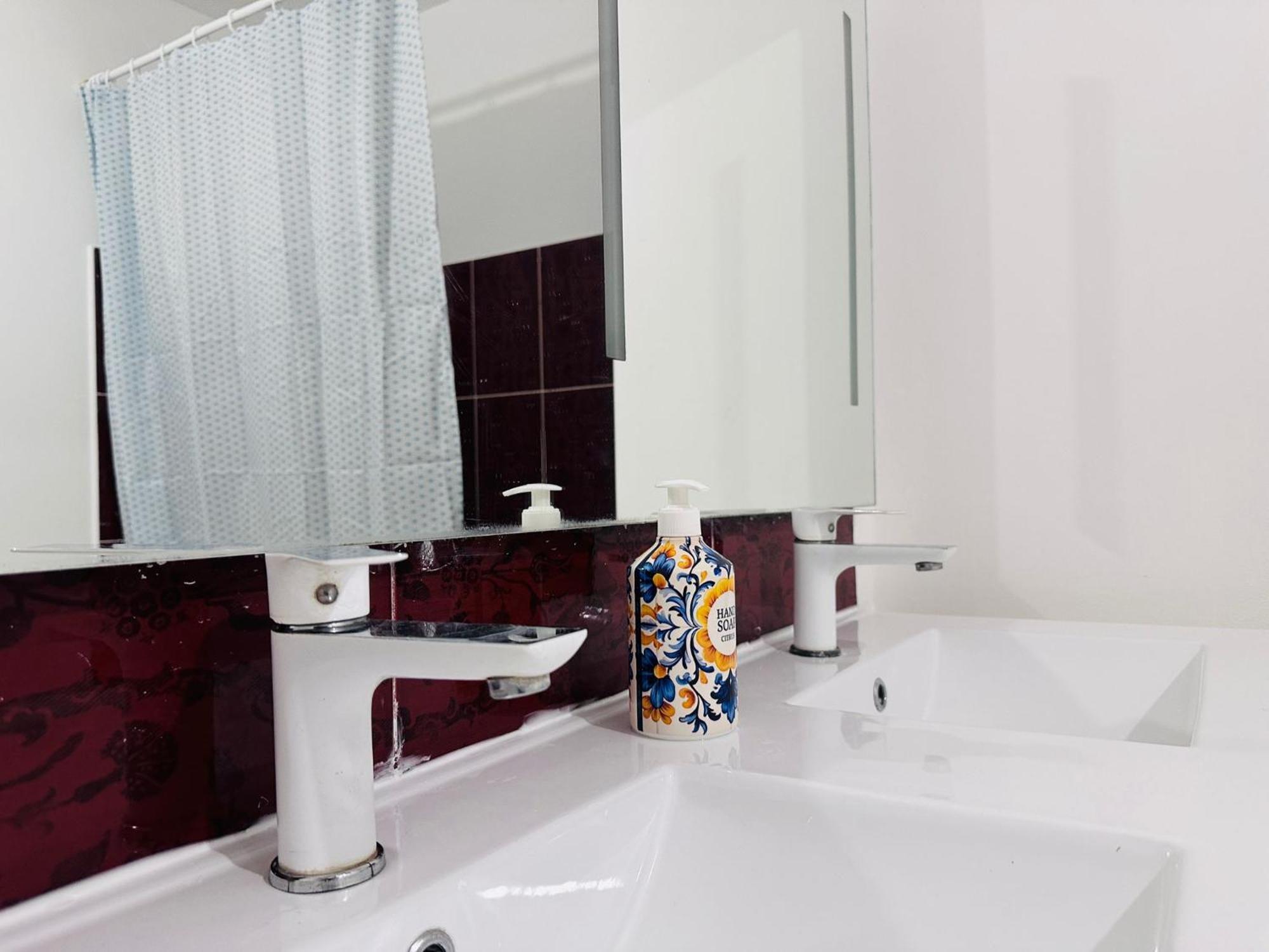 Apartamento Sri-Indo Bobigny Paris Exterior foto