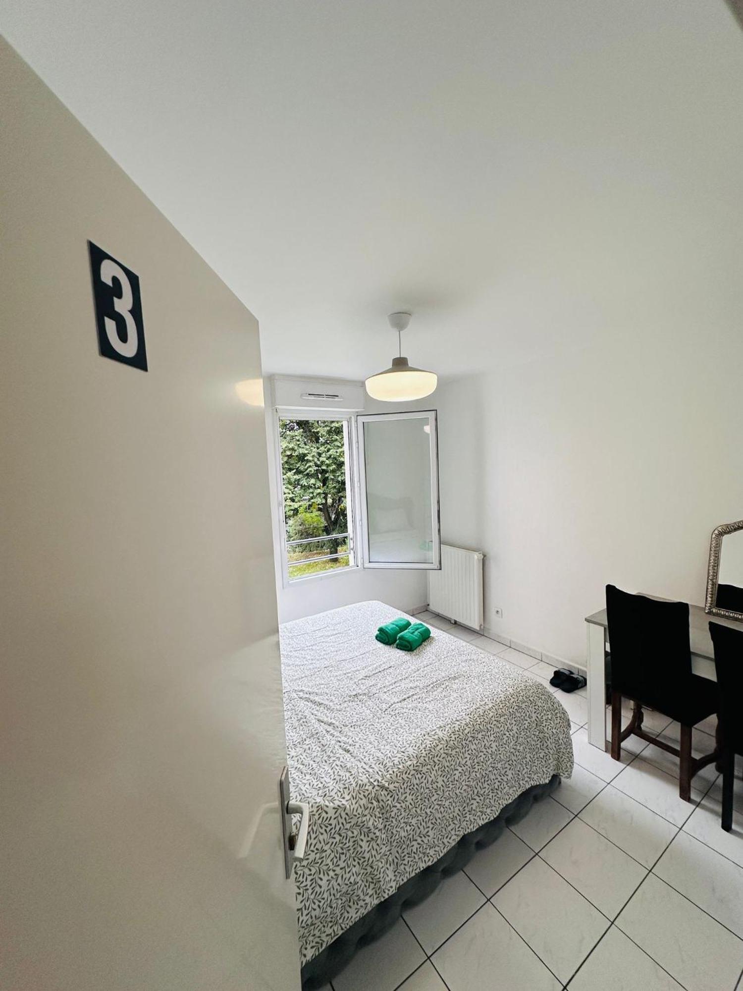Apartamento Sri-Indo Bobigny Paris Exterior foto