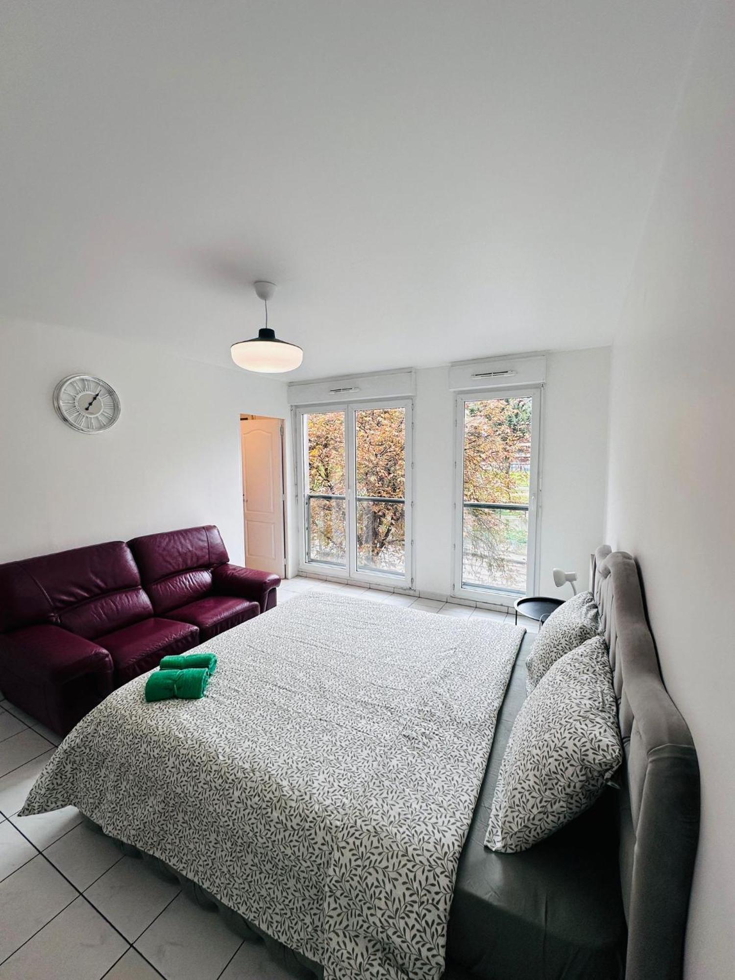 Apartamento Sri-Indo Bobigny Paris Exterior foto