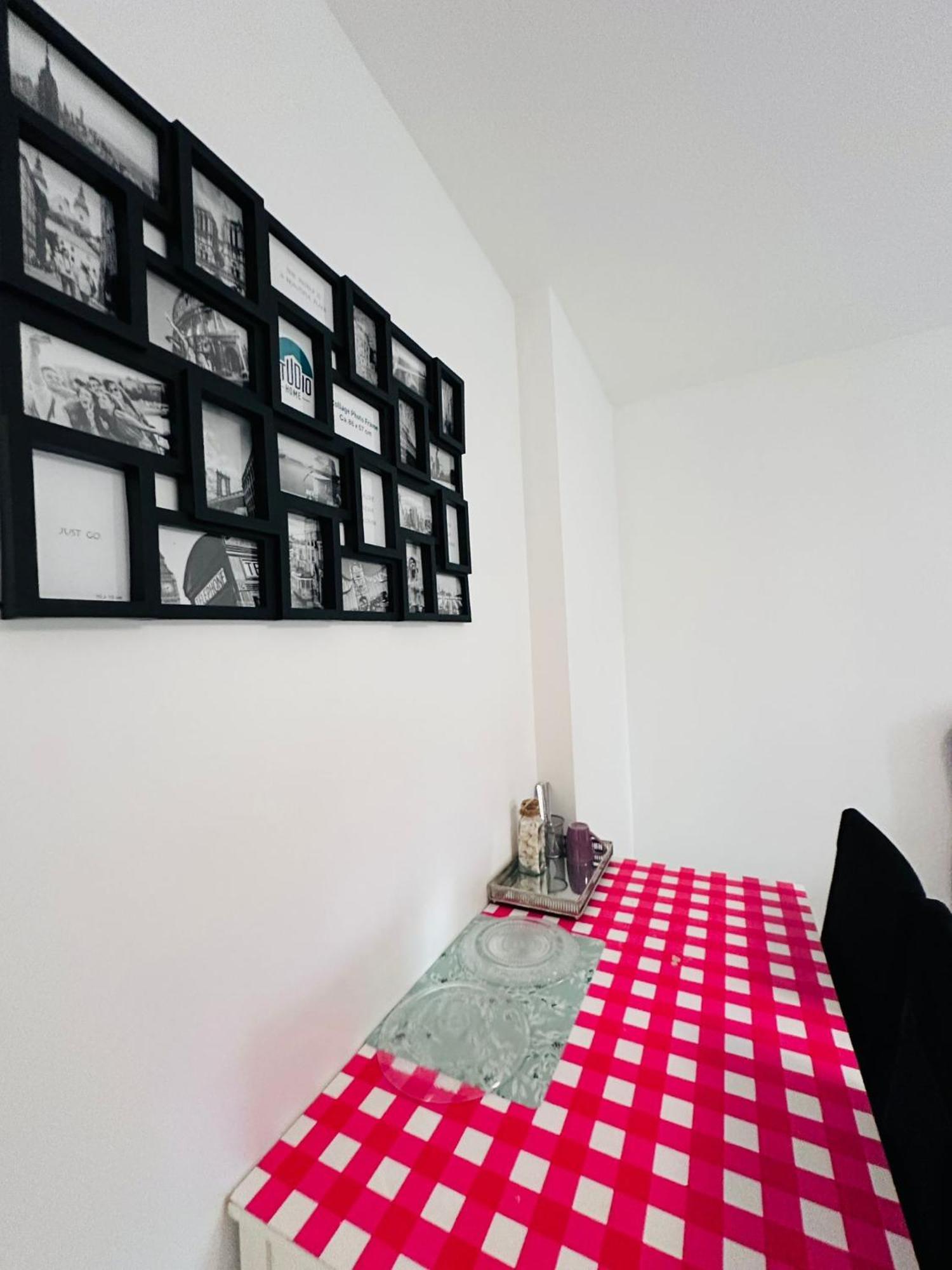 Apartamento Sri-Indo Bobigny Paris Exterior foto