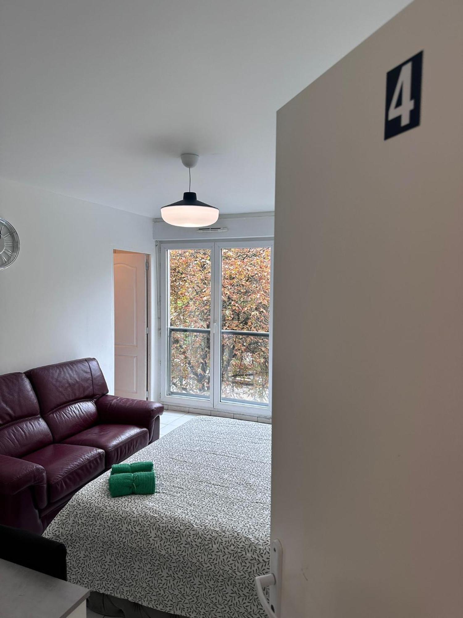 Apartamento Sri-Indo Bobigny Paris Exterior foto